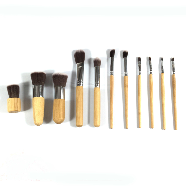 Set di pennelli cosmetici Maquillaje Premium con manico in legno